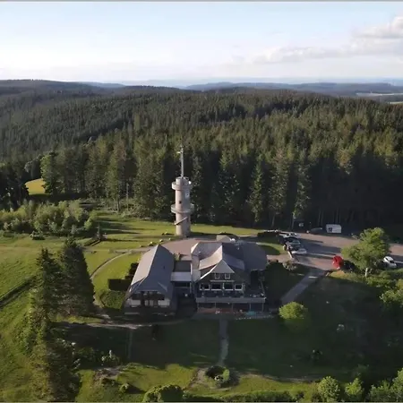 Отель Brend Und *